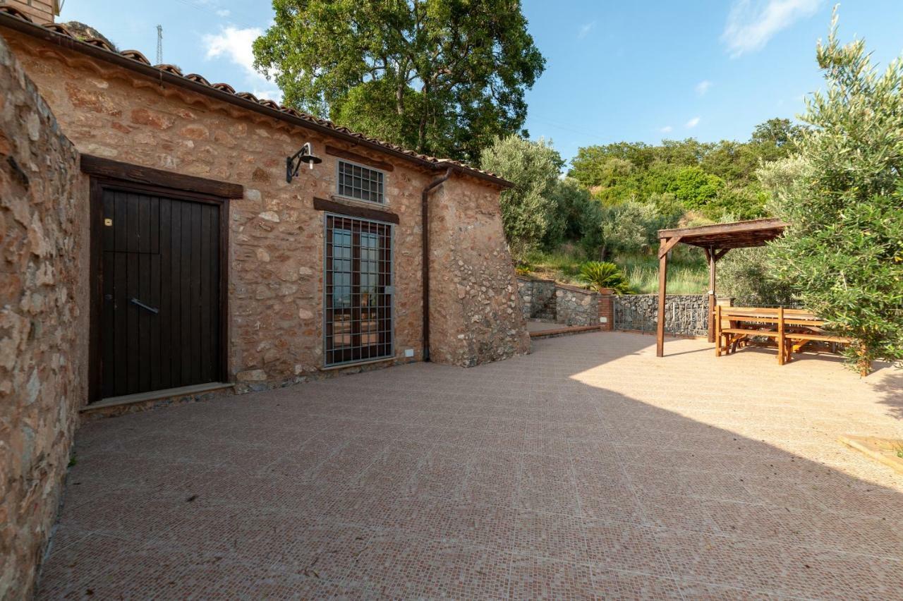 Azienda Agrituristica Le Terre Di San Leonardo 체트라로 외부 사진