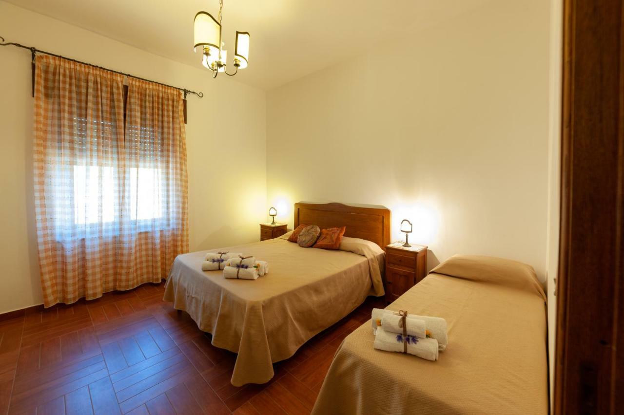 Azienda Agrituristica Le Terre Di San Leonardo 체트라로 외부 사진