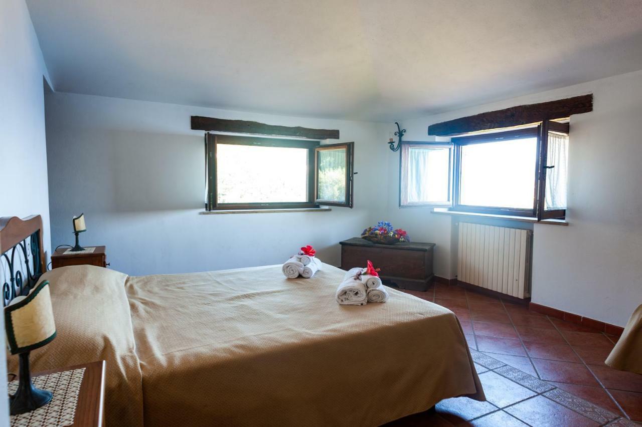 Azienda Agrituristica Le Terre Di San Leonardo 체트라로 외부 사진