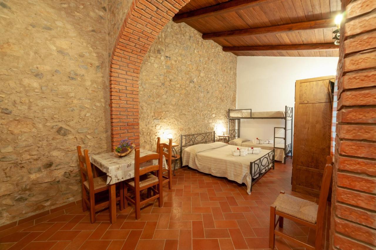 Azienda Agrituristica Le Terre Di San Leonardo 체트라로 외부 사진